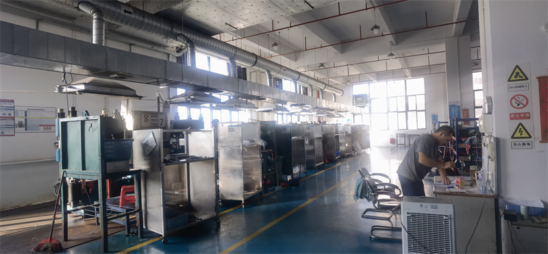 Vi er producenten af ​​gummi og siliciumprodukter i Kina