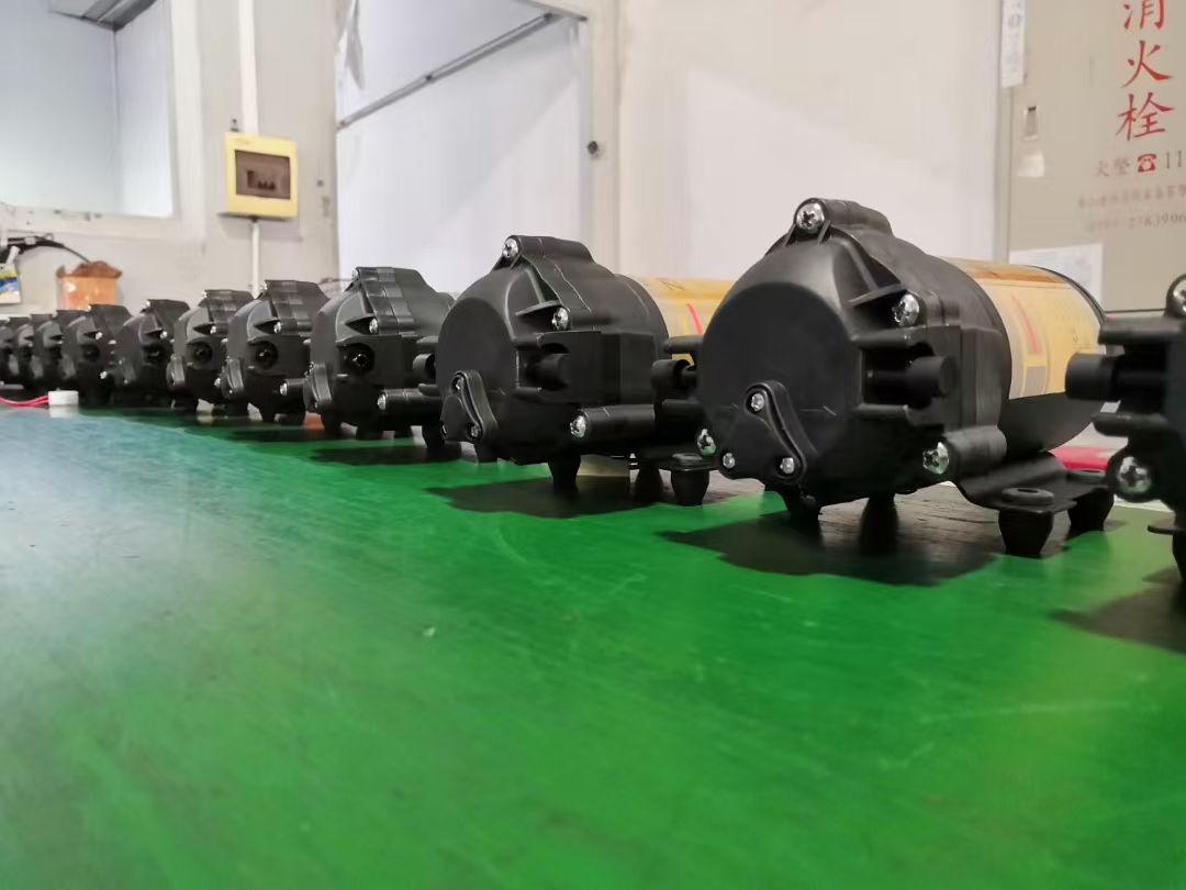 Vores firma fremstiller omvendt osmosepumper og eksport