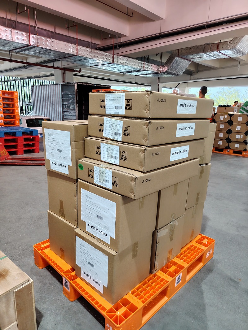 Hastende luftfragt levering af dele fra Zuanli Company Kina.