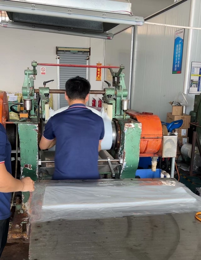 Silikone gummi sammensætning i Zhengguan gummifabrik